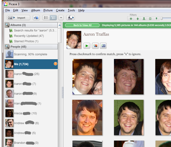 Picasa's facial recognition in action