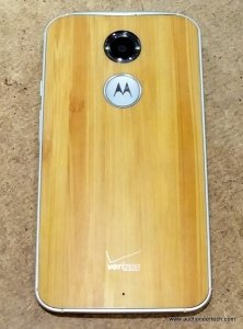 The new Moto X with bamboo back